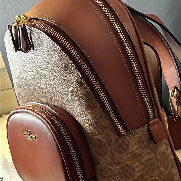💰SOLD - 1029 - Coach Carrie Backpack 23 in Signature Canvas - Picture 5 of 12